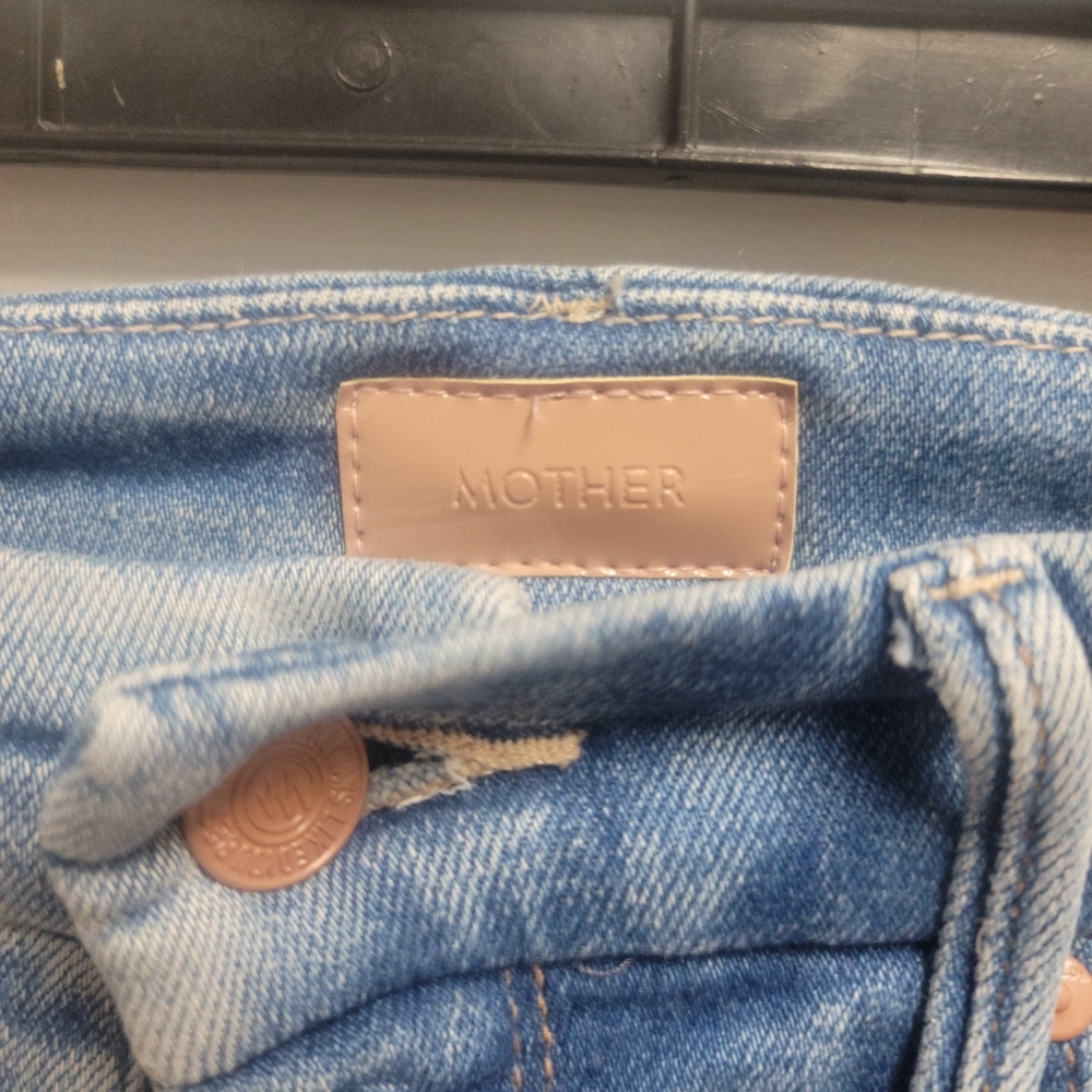 MOTHER Light Blue HIGH WAISTED LOOKER  ANKLE FRAY JEANS - Picture 8 of 14